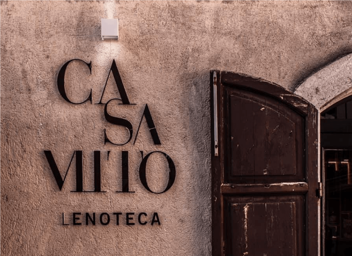 dettaglio insegna Casa MIto