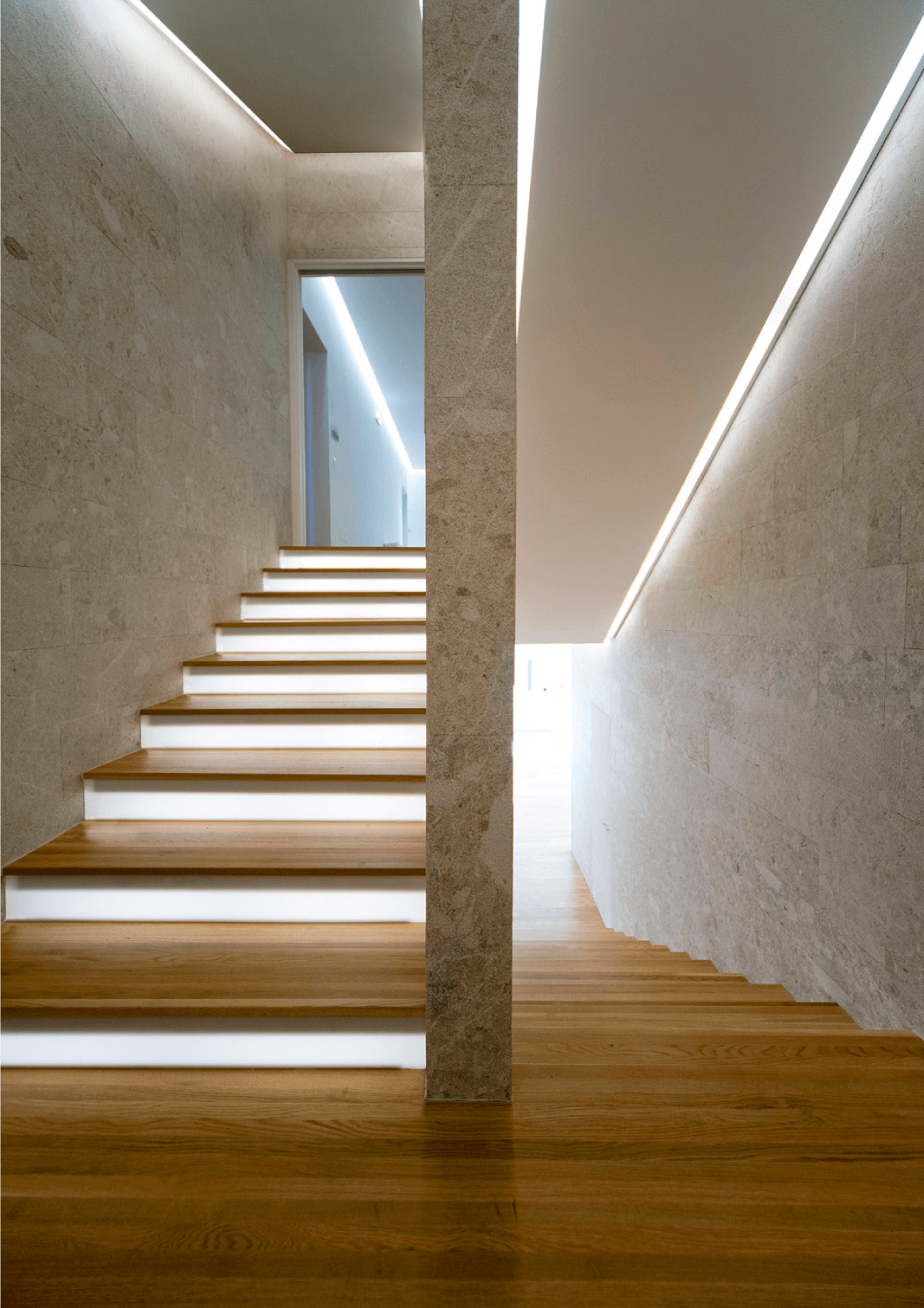 dettaglio scale e illuminazione Cena progettazione architettonica integrata